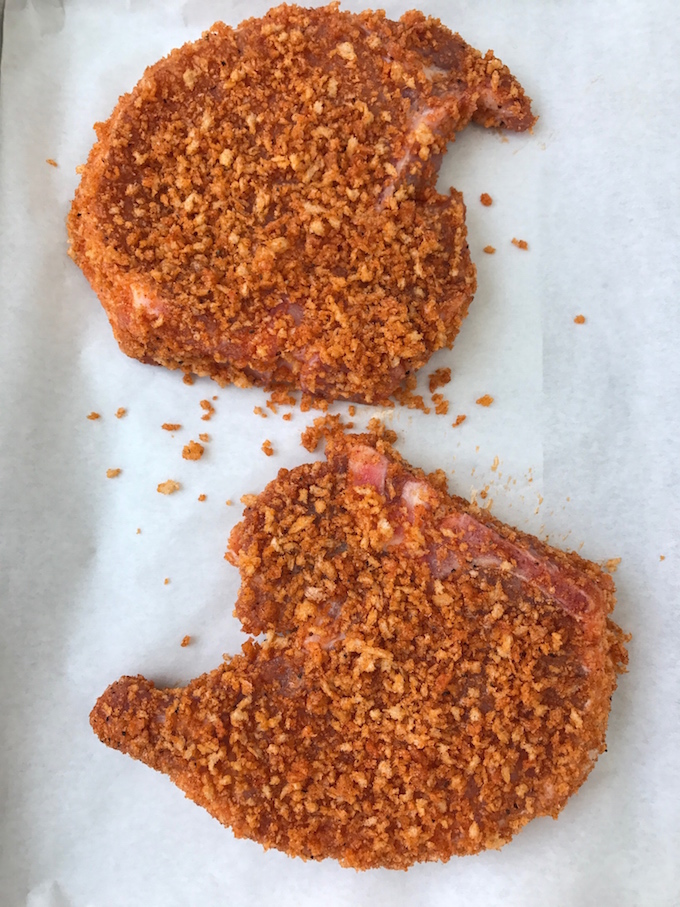 Shake and Bake Pork Chops - A copycat recipe of the boxed brand only a million times better delivering perfectly crisp, crunchy coated pork chops flavored with ingredients right from your pantry. A quick, simple meal to prepare that’s tasty not only for pork, but for chicken too!