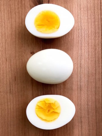 3 hardboiled eggs.